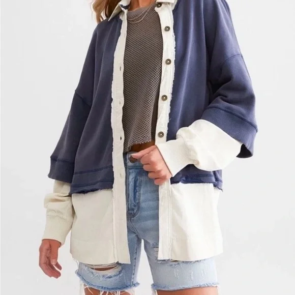 ⭐️Free People We The Free Oversized Top⭐️ - Picture 1 of 8